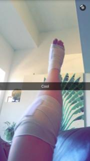 Lia Marie Johnson feet photo thumbnail