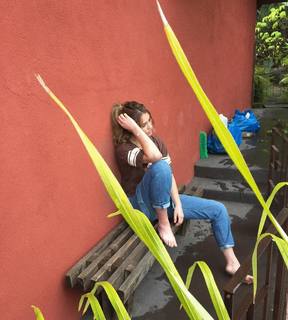 Lia Marie Johnson feet photo thumbnail