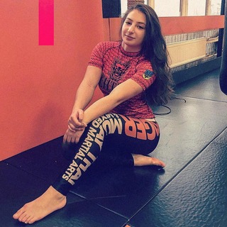 Liana Jojua feet photo 15