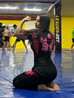 Liana Jojua feet photo 3