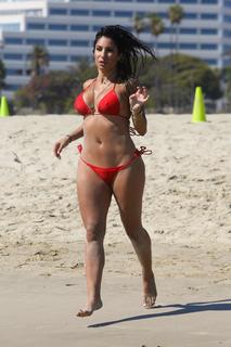Liana Mendoza feet photo 7