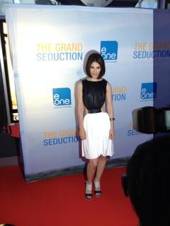 Liane Balaban feet photo 3