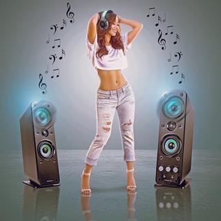 Liane Valenzuela feet photo thumbnail