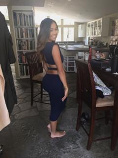 Liane Valenzuela feet photo thumbnail