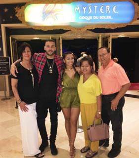 Liane Valenzuela feet photo thumbnail