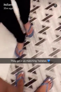 Liane Valenzuela feet photo thumbnail