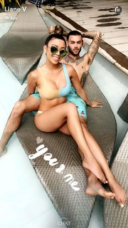 Liane Valenzuela feet photo thumbnail