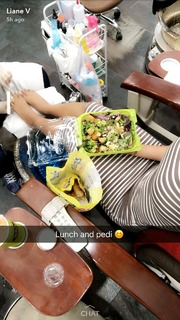 Liane Valenzuela feet photo thumbnail