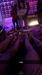 Liane Valenzuela feet photo thumbnail