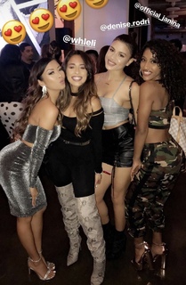 Liane Valenzuela feet photo thumbnail