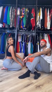 Liane Valenzuela feet photo thumbnail