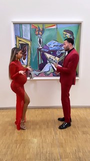 Liane Valenzuela feet photo thumbnail