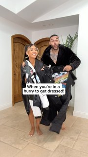 Liane Valenzuela feet photo thumbnail