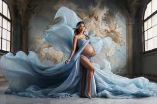 Liane Valenzuela feet photo thumbnail