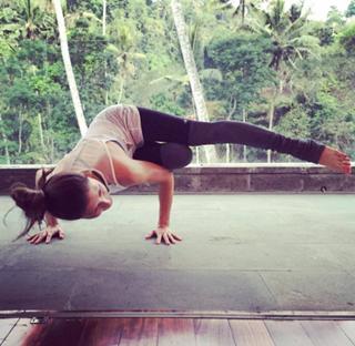 Liberte Chan feet photo thumbnail