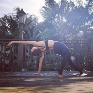 Liberte Chan feet photo thumbnail