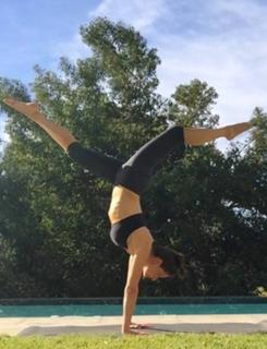 Liberte Chan feet photo thumbnail