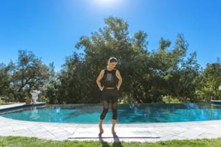 Liberte Chan feet photo thumbnail