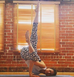 Liberte Chan feet photo thumbnail