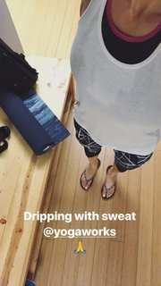 Liberte Chan feet photo thumbnail