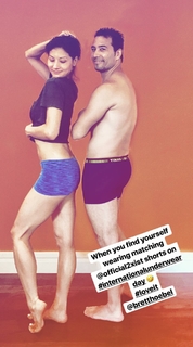 Liberte Chan feet photo thumbnail