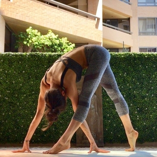 Liberte Chan feet photo thumbnail