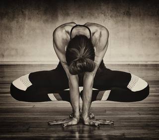 Liberte Chan feet photo thumbnail