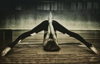 Liberte Chan feet photo thumbnail