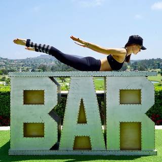 Liberte Chan feet photo thumbnail