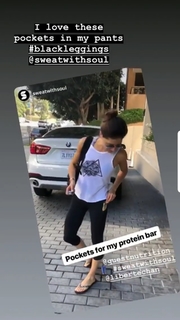 Liberte Chan feet photo thumbnail