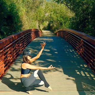 Liberte Chan feet photo thumbnail