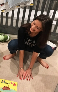 Liberte Chan feet photo thumbnail