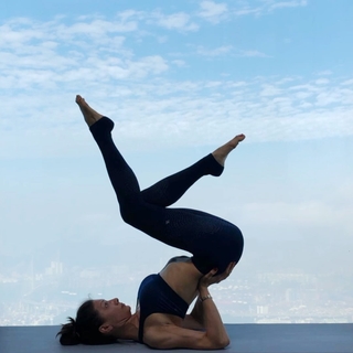 Liberte Chan feet photo thumbnail