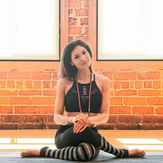 Liberte Chan feet photo thumbnail