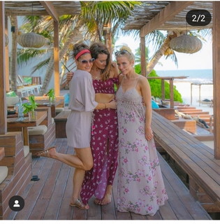 Liberte Chan feet photo thumbnail