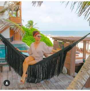 Liberte Chan feet photo thumbnail