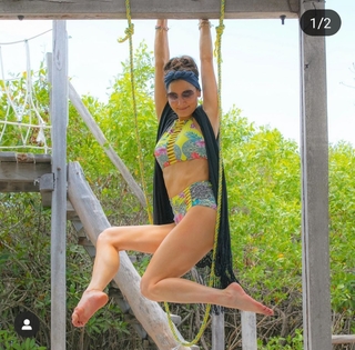 Liberte Chan feet photo thumbnail