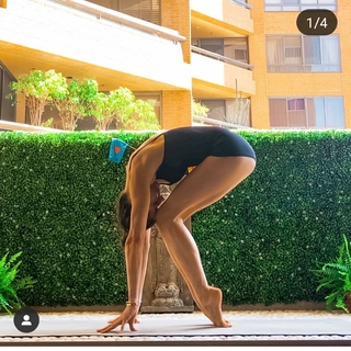 Liberte Chan feet photo thumbnail