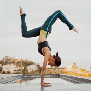 Liberte Chan feet photo thumbnail