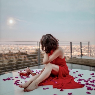 Liberte Chan feet photo thumbnail