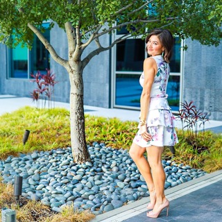 Liberte Chan feet photo thumbnail