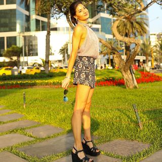 Liberte Chan feet photo thumbnail