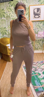 Liberte Chan feet photo thumbnail