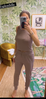 Liberte Chan feet photo thumbnail