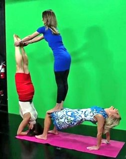 Liberte Chan feet photo thumbnail