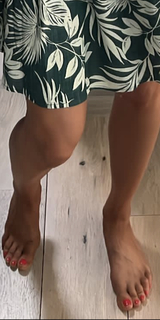 Liberte Chan feet photo thumbnail