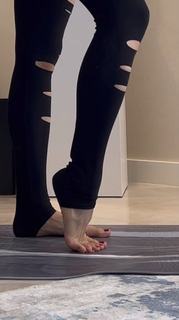 Liberte Chan feet photo thumbnail