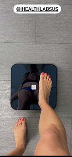 Liberte Chan feet photo thumbnail