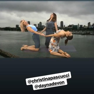 Liberte Chan feet photo thumbnail