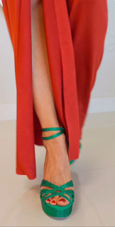 Liberte Chan feet photo thumbnail